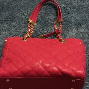 ❤️❤️❤️ Charming Charlie